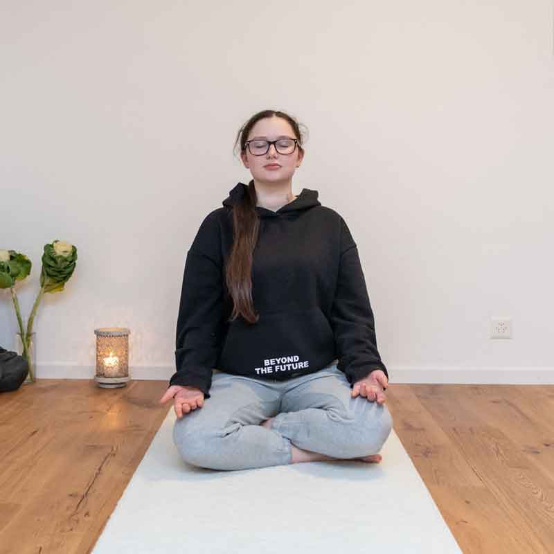 Teenager Yoga Rothenburgn Karin Amrein